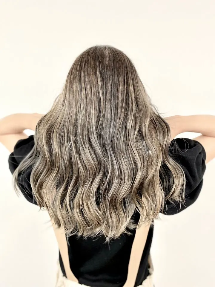 長岡の美容室 Re charme のヘアカラースタイル 6